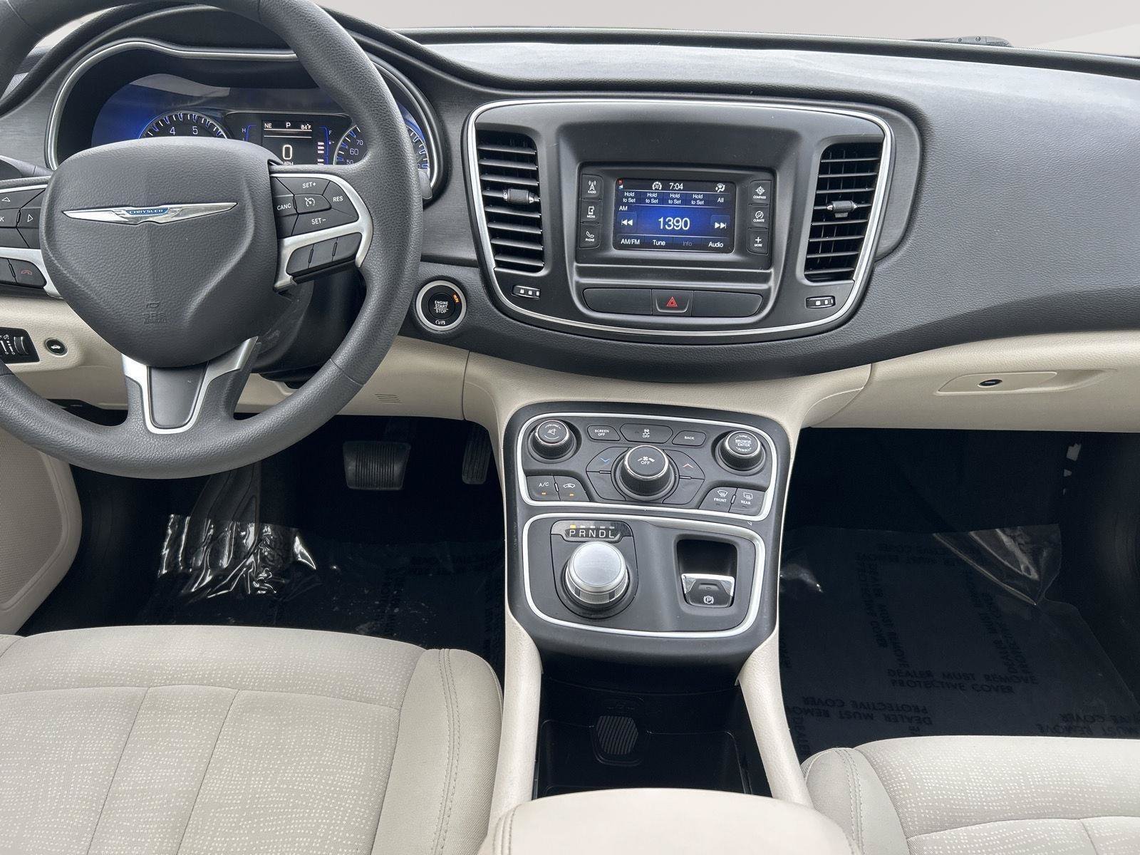 Used 2016 Chrysler 200 Limited FWD image 13