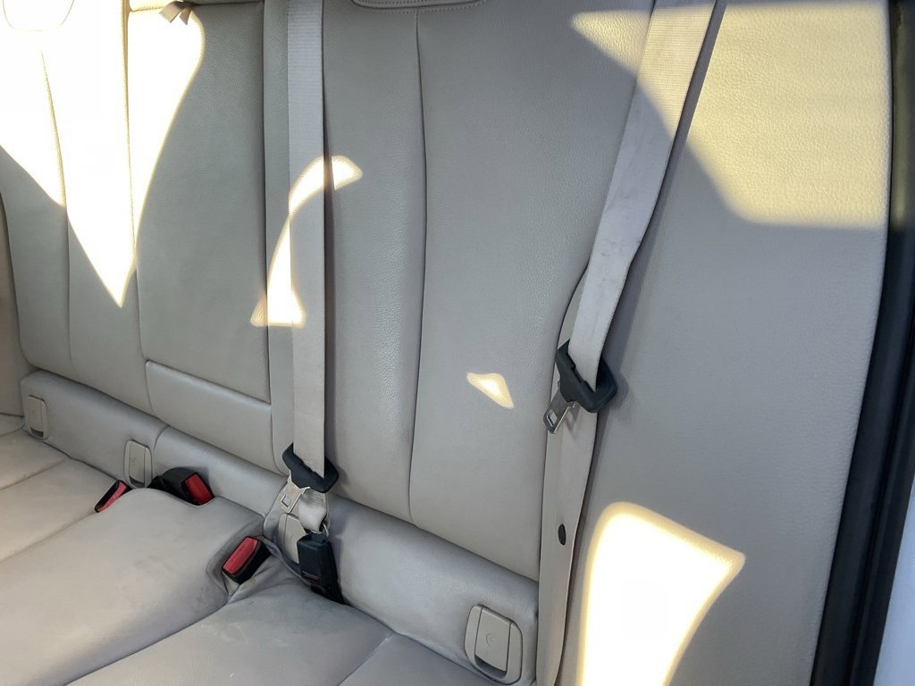 Used 2017 BMW 330e image 28