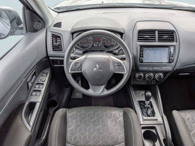 Used 2021 Mitsubishi Outlander Sport ES FWD image 15