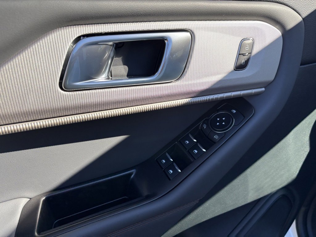 New 2026 Ford Explorer Active w/ Active Comfort Package image 37