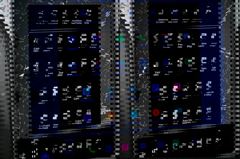 Used 2020 Tesla Model X image 32