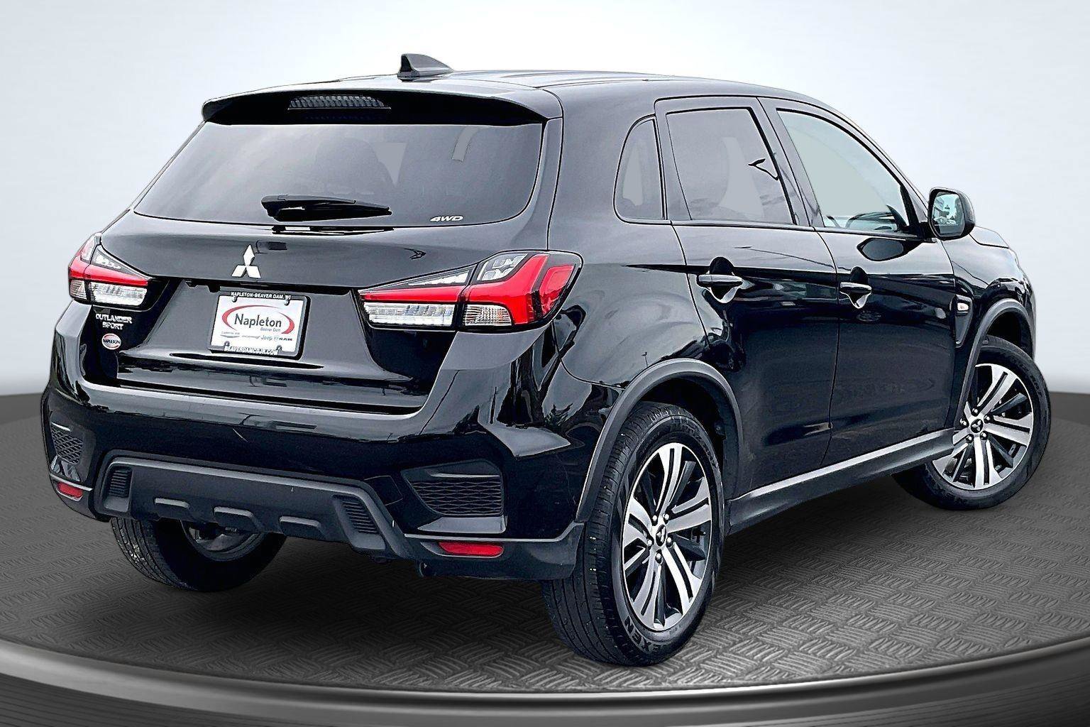 Used 2025 Mitsubishi Outlander Sport AWD image 2