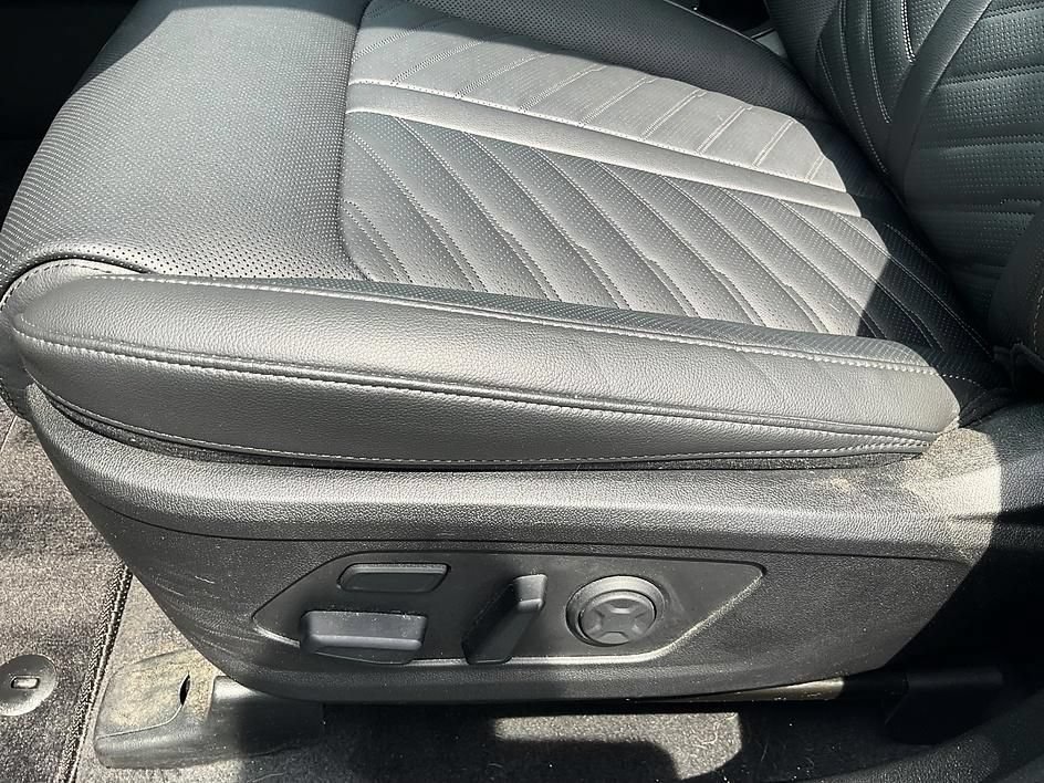 Used 2025 Kia Sorento SX Prestige AWD/4WD image 16