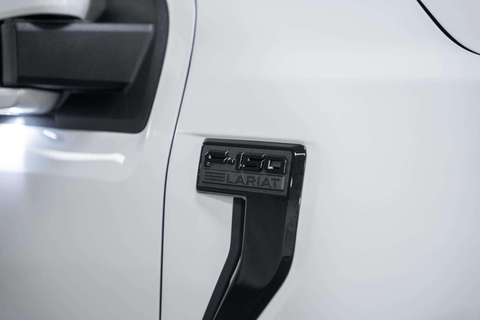 Certified 2023 Ford F150 Lariat w/ Equipment Group 502A High image 19