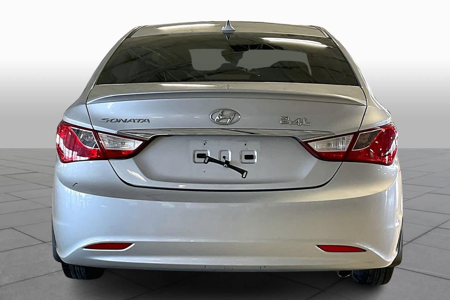 Used 2013 Hyundai Sonata GLS w/ Popular Equipment Pkg FWD image 4