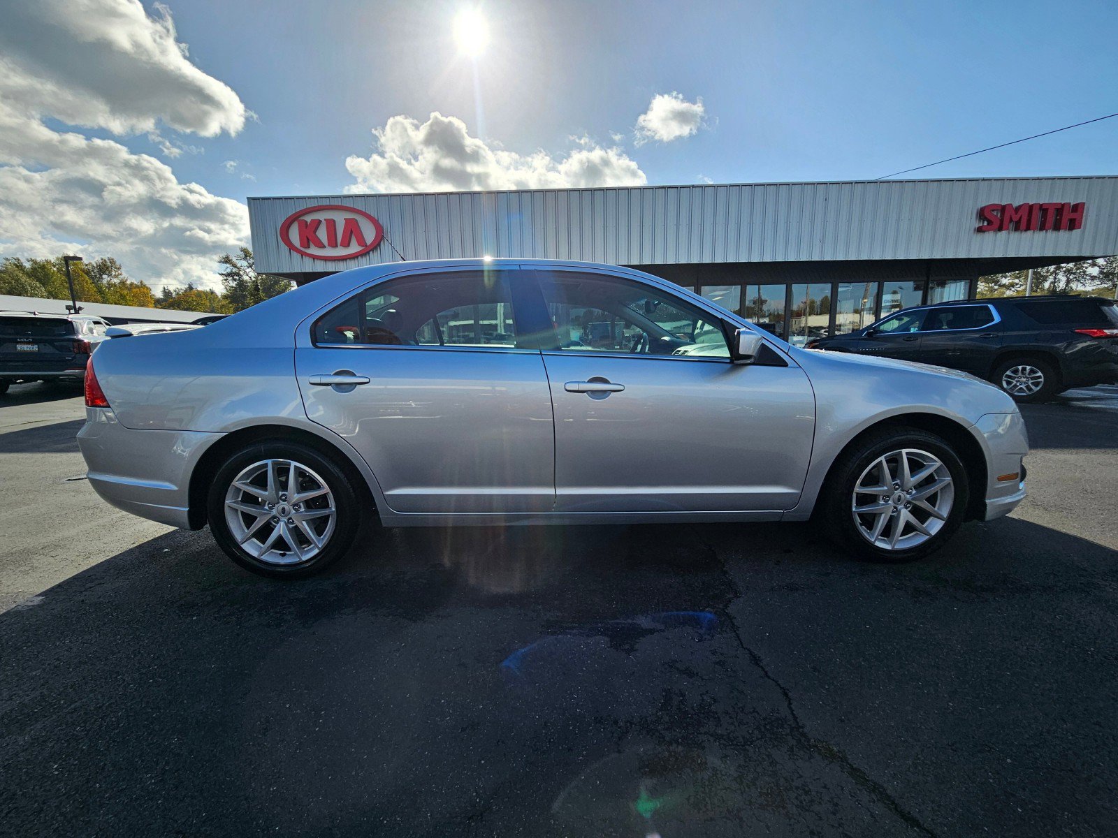 Used 2012 Ford Fusion SEL image 2