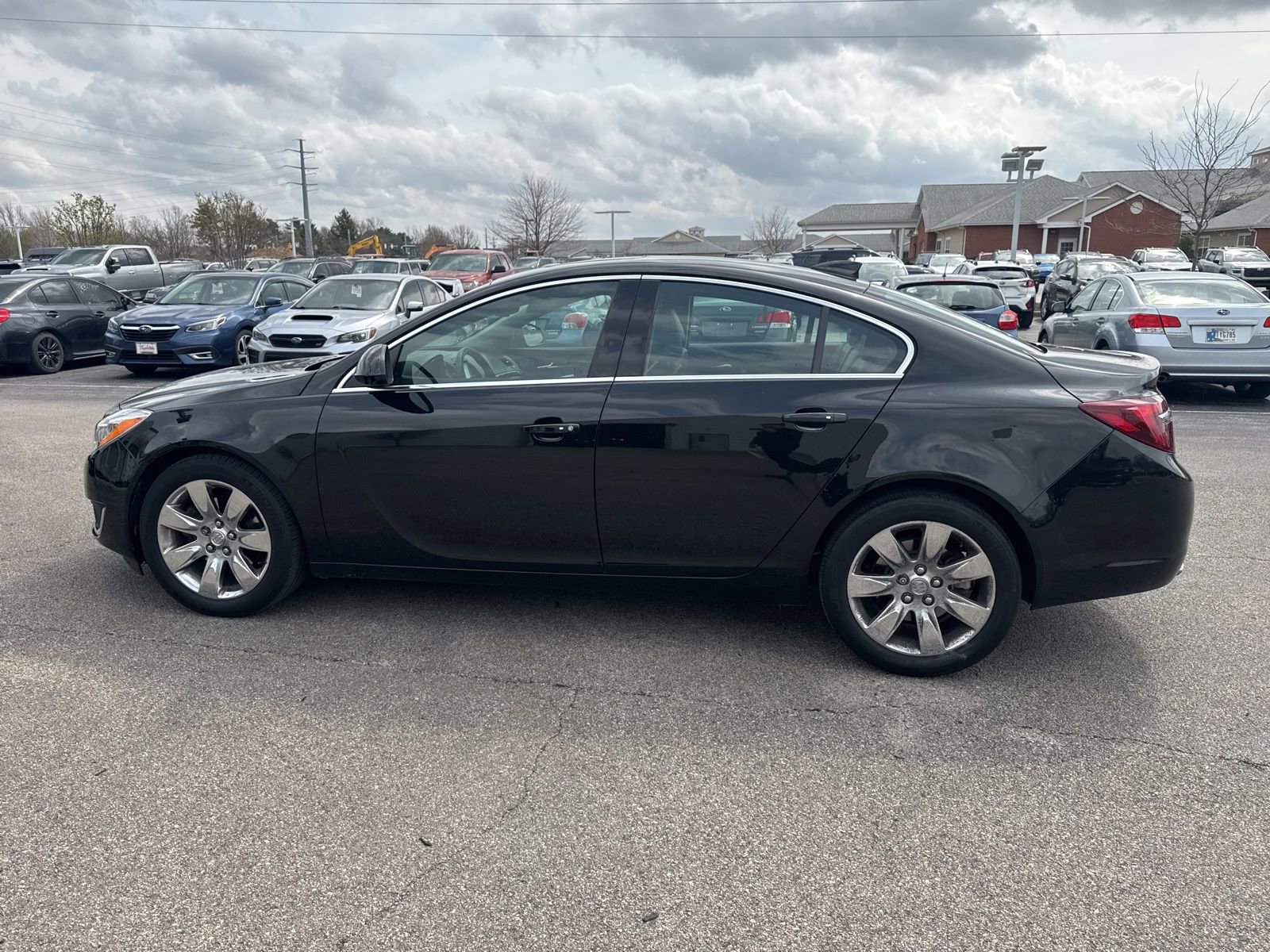 Used 2016 Buick Regal Premium w/ Driver Confidence Package #1 image 10