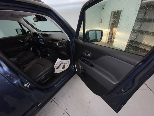 Used 2020 Jeep Renegade Limited image 23