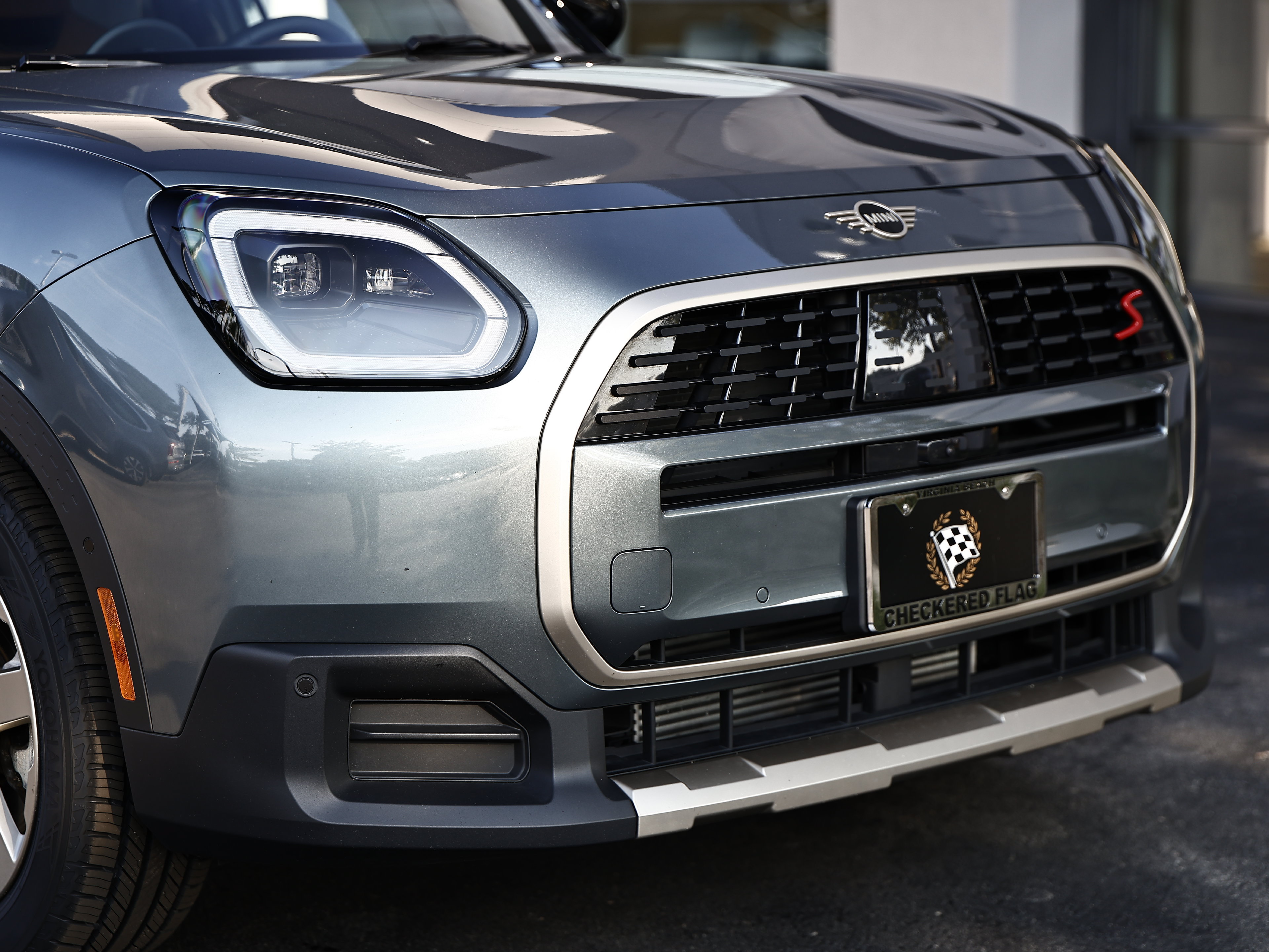 Used 2025 MINI Cooper Countryman S w/ Comfort Package Max AWD/4WD image 2