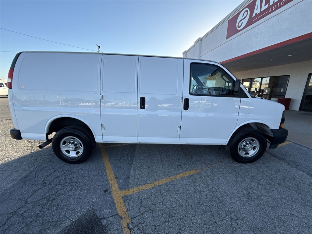 Used 2021 Chevrolet Express 2500 w/ Driver Convenience Package image 23