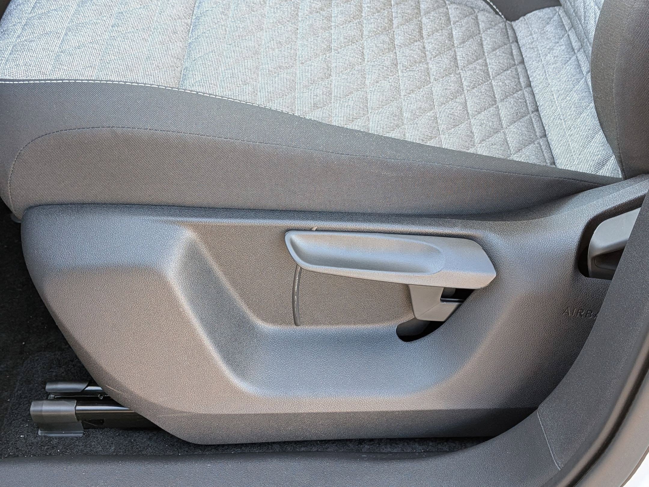 New 2026 Volkswagen Tiguan S FWD image 15