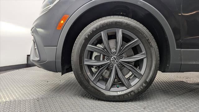 Used 2022 Volkswagen Tiguan SE image 35