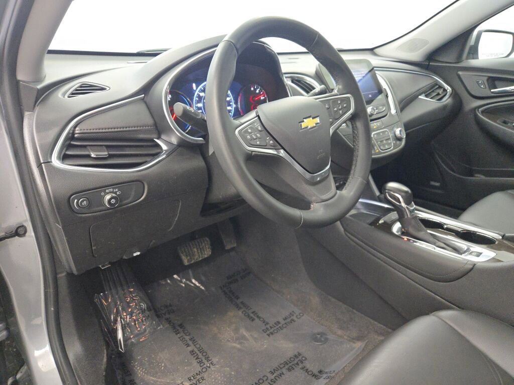 Used 2023 Chevrolet Malibu LT FWD image 19