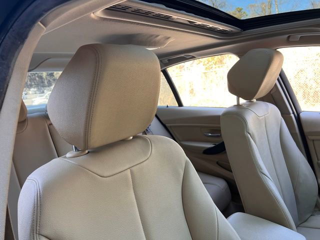 Used 2015 BMW 320i Sedan image 32