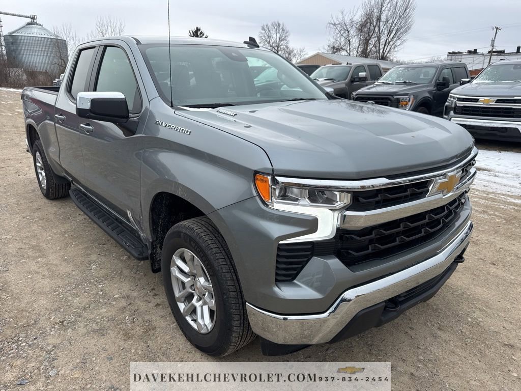 Used 2025 Chevrolet Silverado 1500 LT image 8