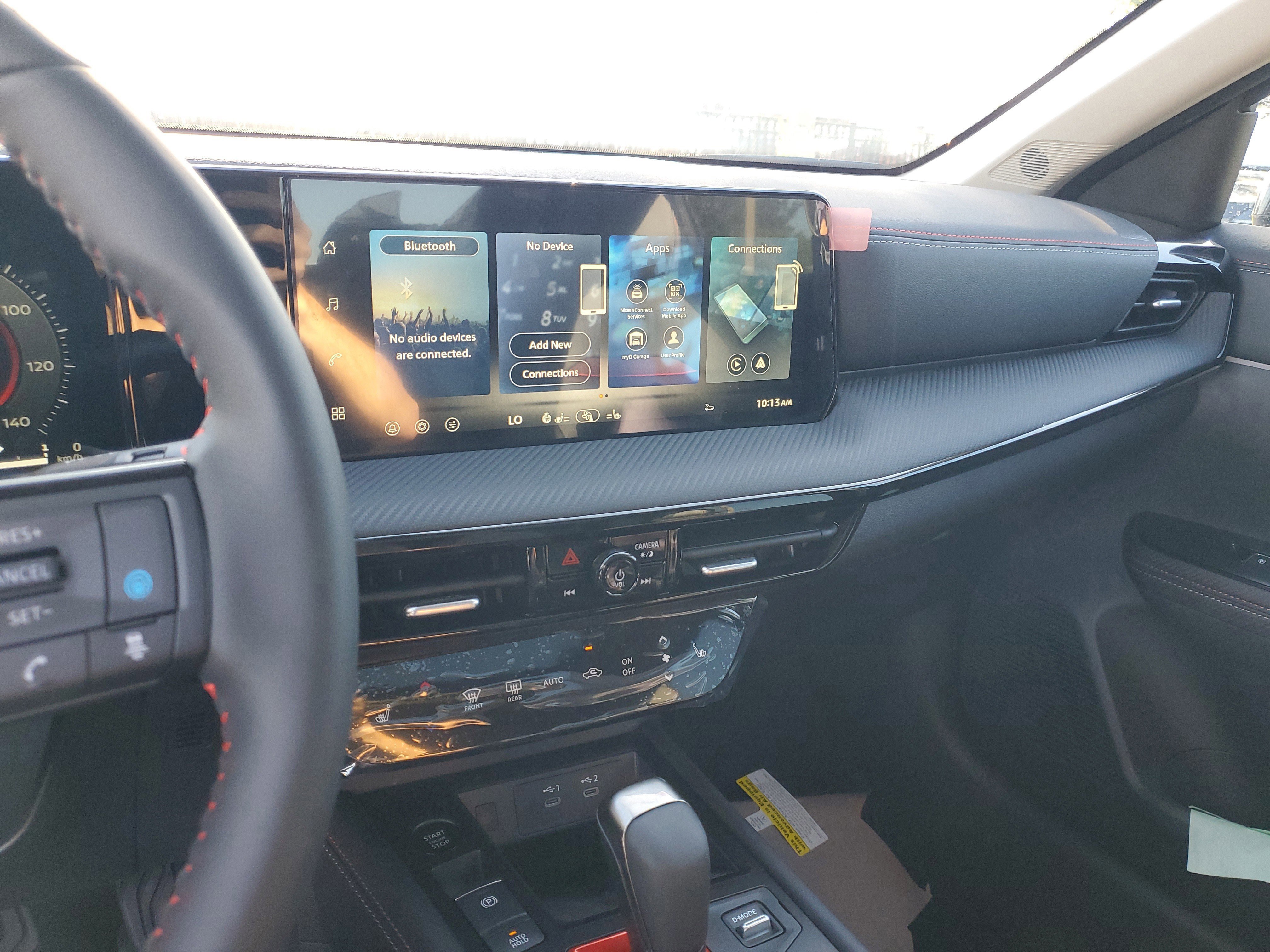 New 2026 Nissan Kicks SR w/ SR Premium Package image 13