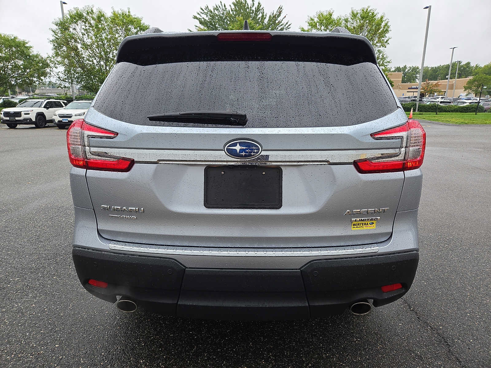 Used 2025 Subaru Ascent Limited AWD/4WD image 5