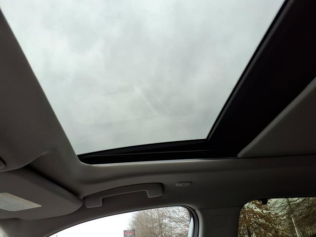 Certified 2025 Nissan Rogue SL w/ SL Premium Package image 15