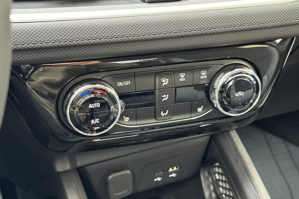 New 2026 Chevrolet TrailBlazer LT w/ Convenience Package image 21