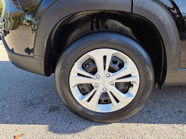 Used 2024 Chevrolet Trax LS image 21