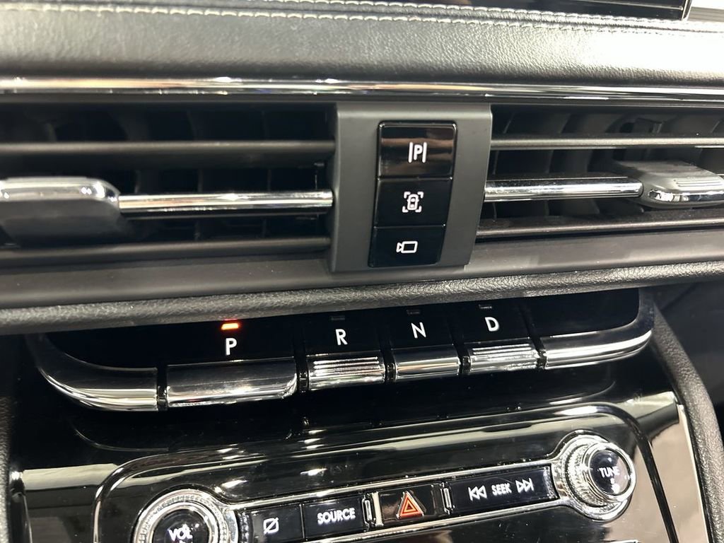 Used 2020 Lincoln Corsair AWD w/ Equipment Group 101A image 18