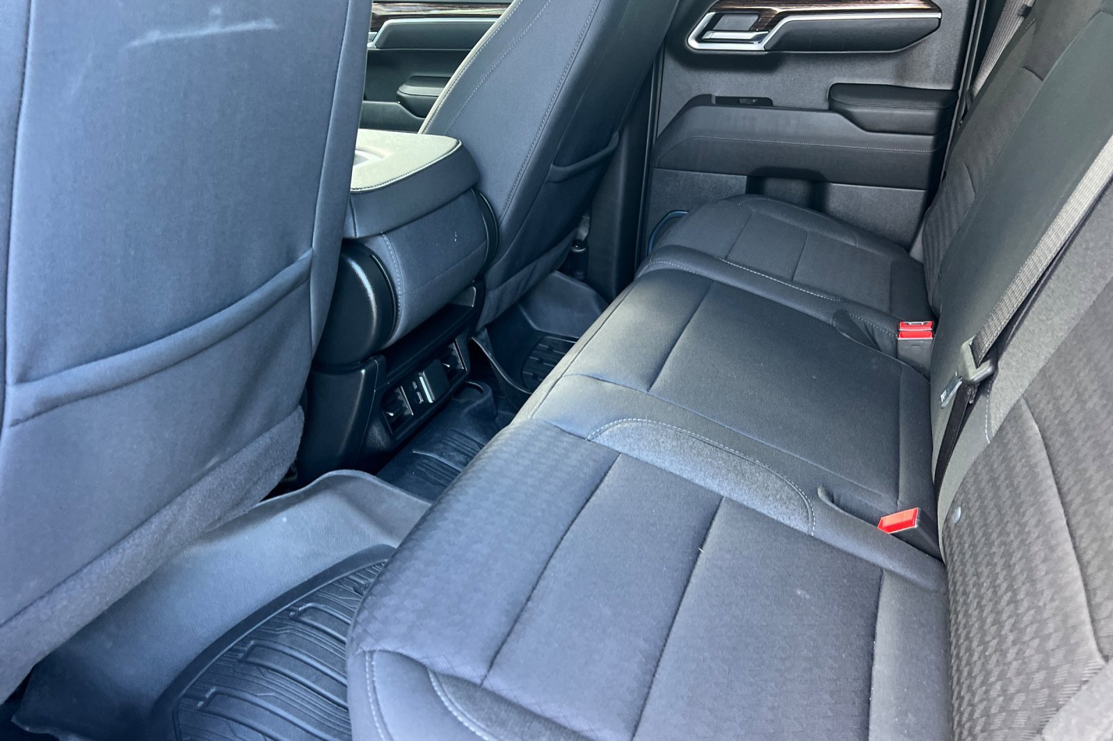 Used 2024 GMC Sierra 1500 Elevation w/ LPO, Elevation Black Package image 9