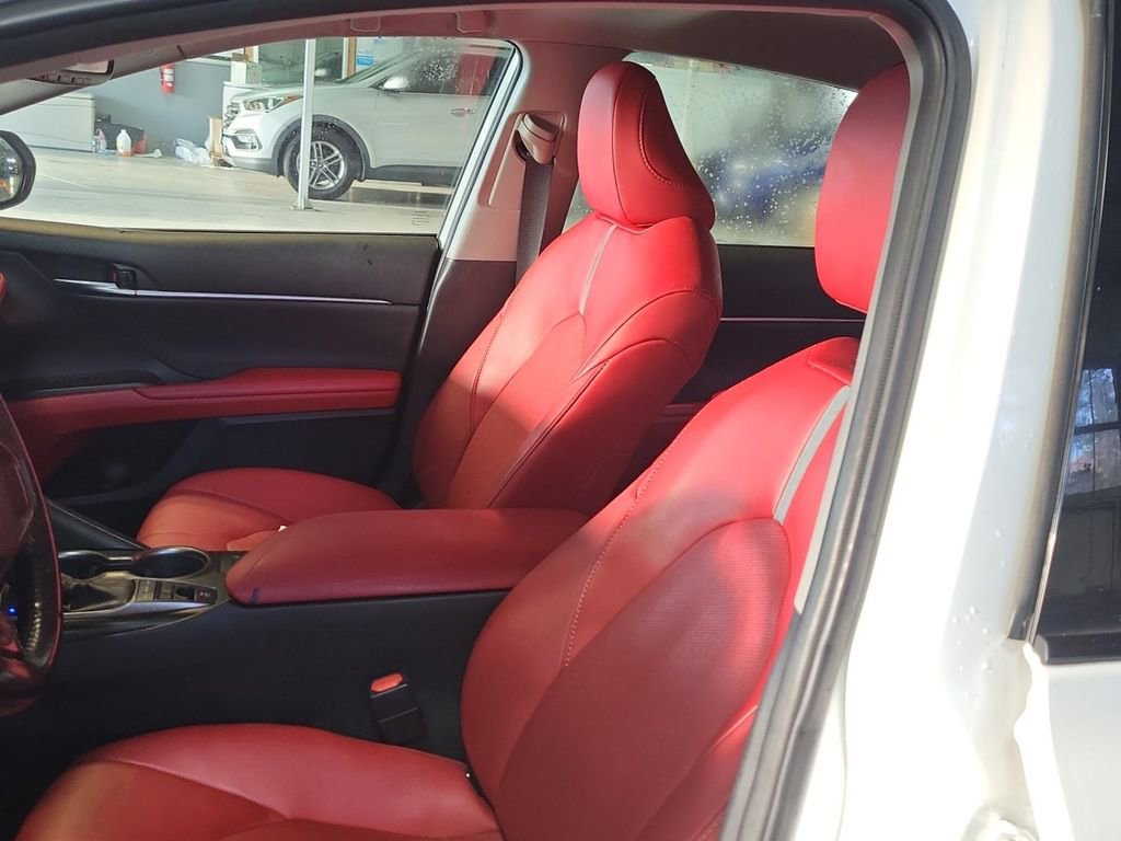 Used 2023 Toyota Camry XSE image 8