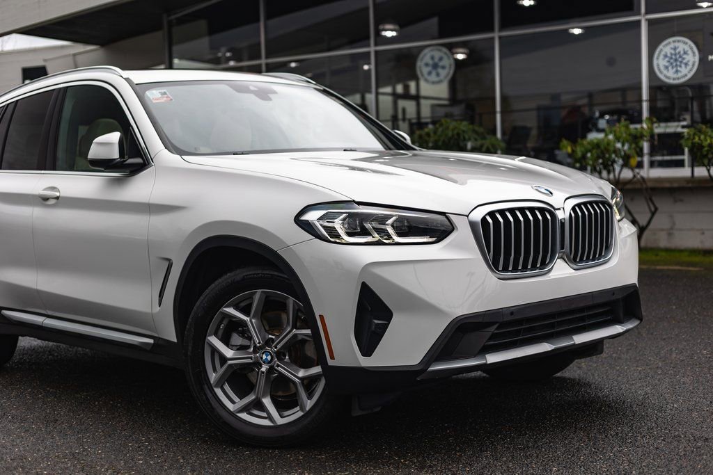 Used 2022 BMW X3 xDrive30i w/ Convenience Package image 3