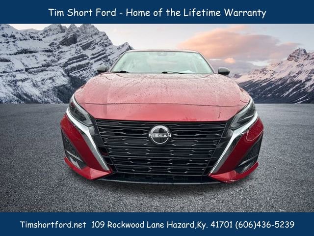 Used 2024 Nissan Altima 2.5 SV image 2