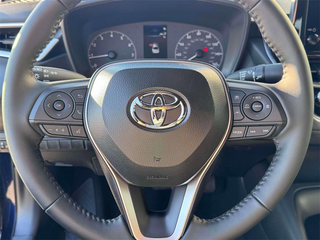 Used 2025 Toyota Corolla SE image 12
