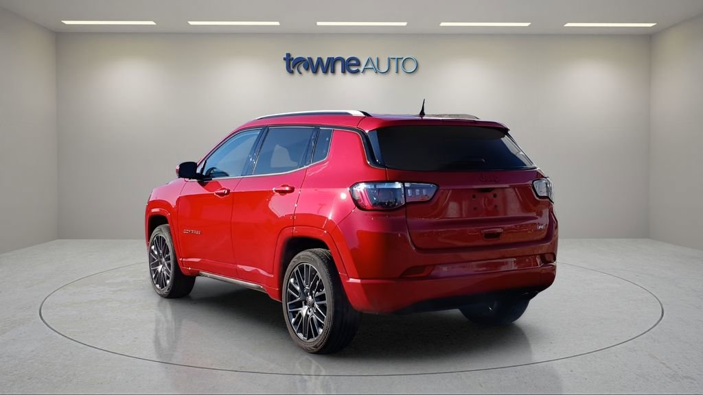 Used 2022 Jeep Compass Limited image 4