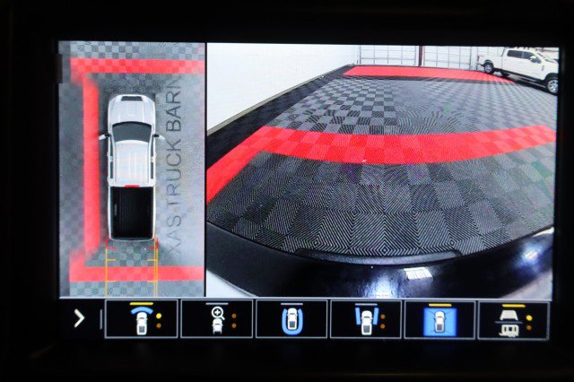 Used 2022 GMC Sierra 3500 Denali w/ Denali Black Diamond Edition AWD/4WD image 15