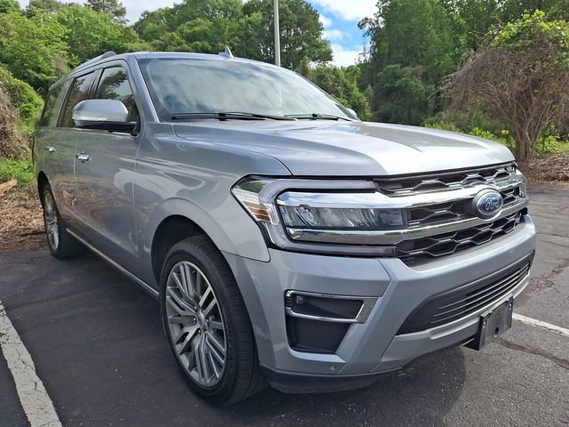 Used 2024 Ford Expedition Limited AWD/4WD image 3