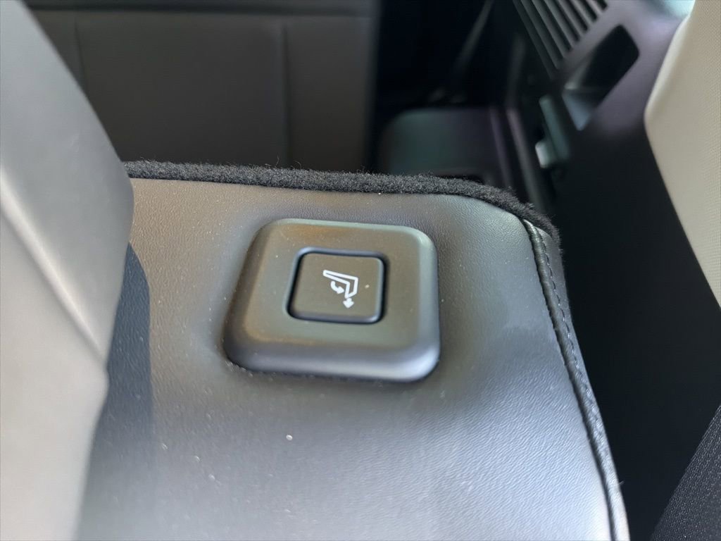 Used 2025 Hyundai Santa Fe SEL image 19