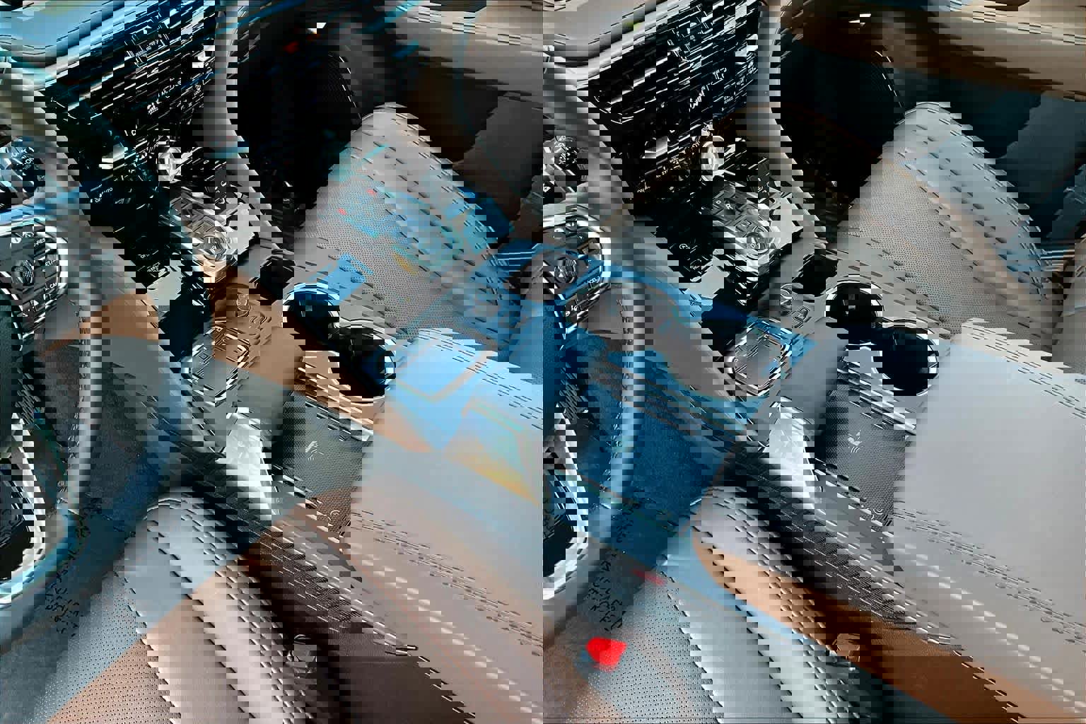 Used 2024 Acura MDX SH-AWD w/ Technology Package image 17