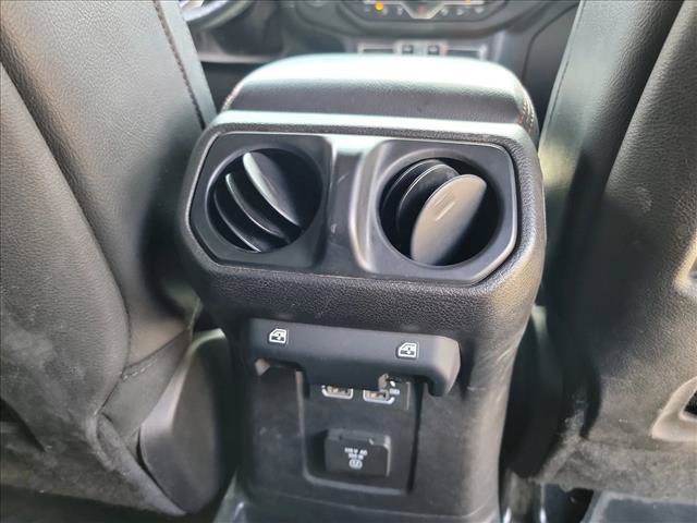 Used 2018 Jeep Wrangler Unlimited Rubicon AWD/4WD image 15