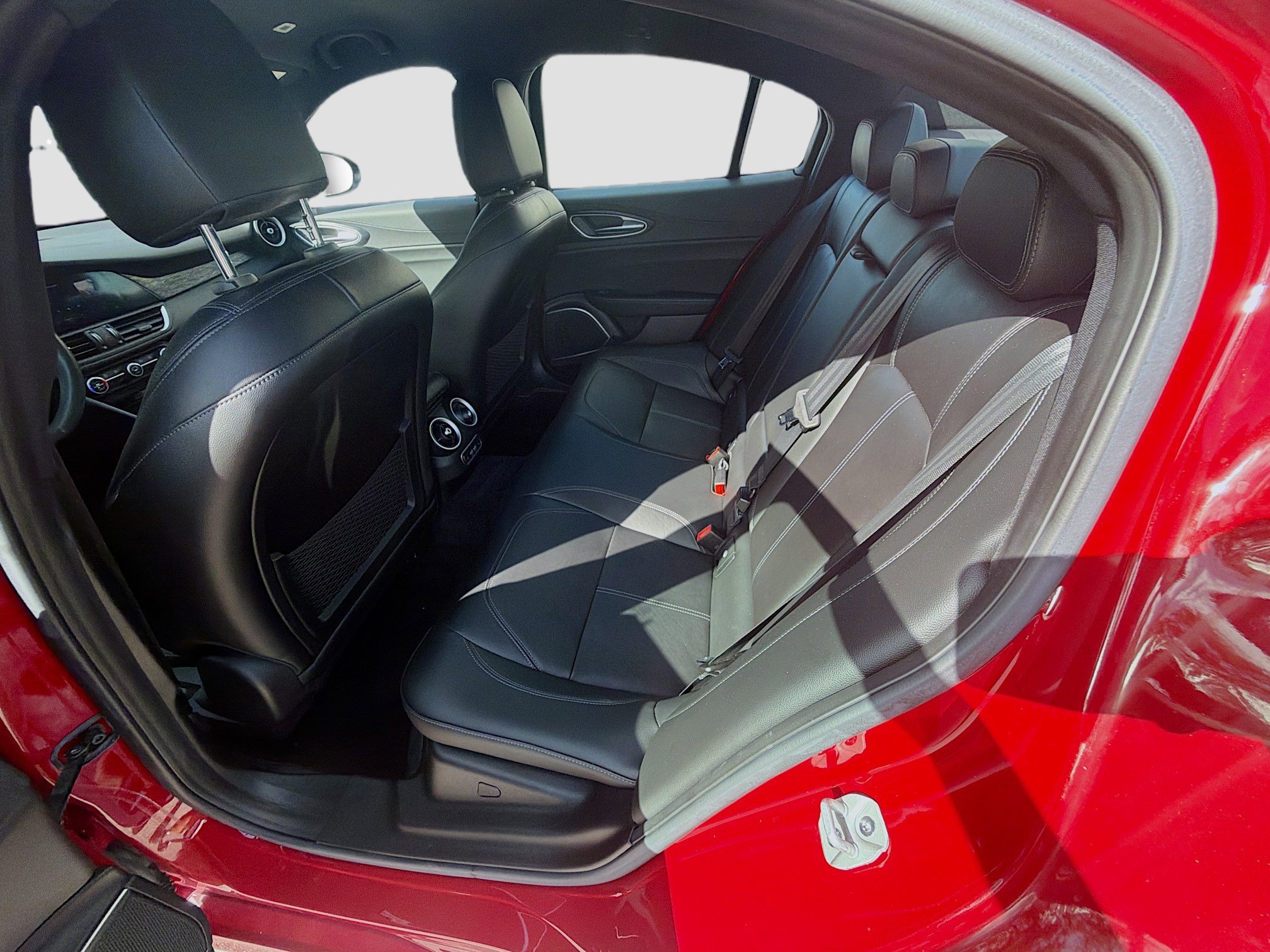 Used 2023 Alfa Romeo Giulia Sprint image 24