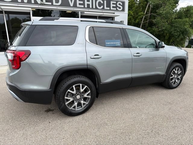 Used 2023 GMC Acadia SLE w/ Driver Convenience Package AWD/4WD image 3