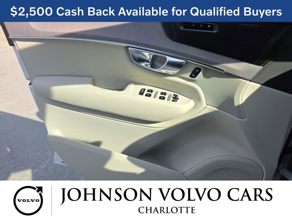 New 2026 Volvo XC90 B6 Ultra w/ Protection Package image 30