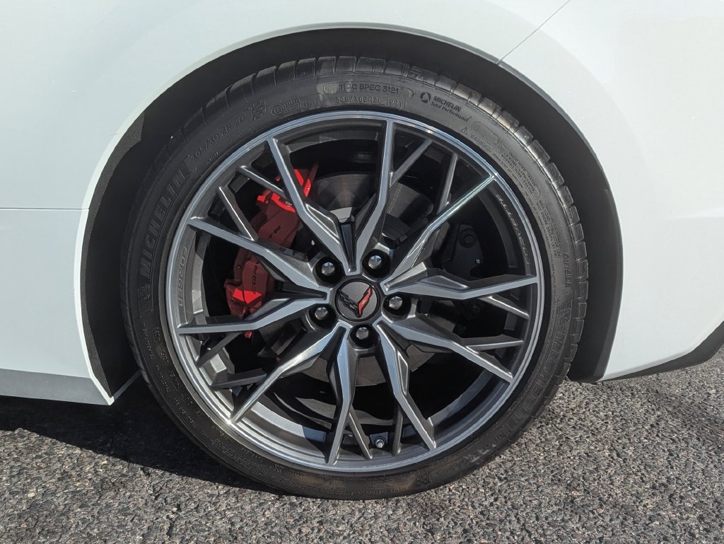 Used 2023 Chevrolet Corvette Stingray Premium Conv w/ Z51 Performance Package RWD image 55