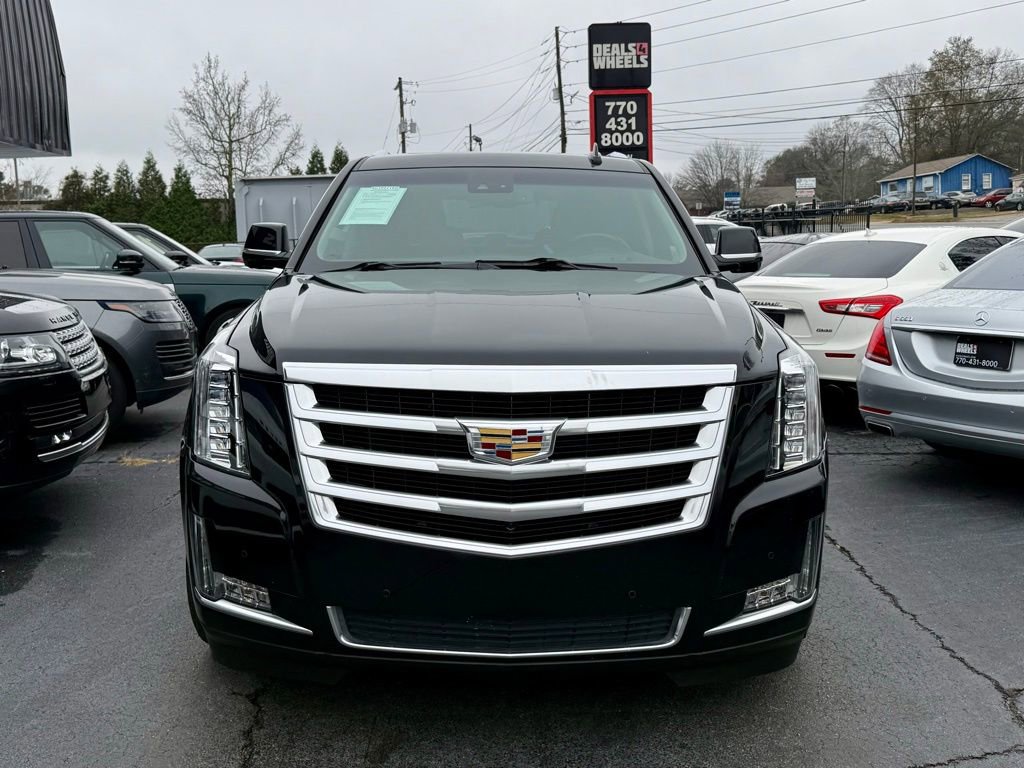 Used 2016 Cadillac Escalade Luxury image 2