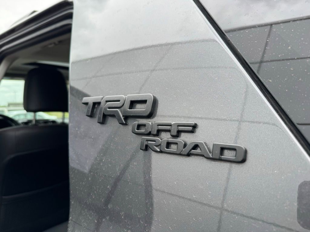 Certified 2020 Toyota 4Runner TRD Off-Road Premium w/ Moonroof Package AWD/4WD image 34