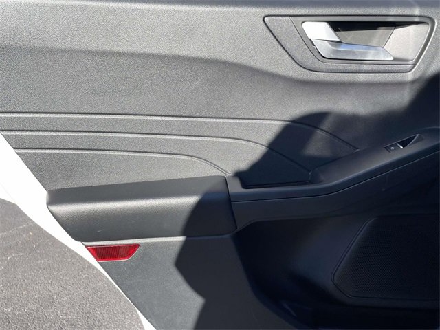 Certified 2021 Ford Escape SE w/ SE Sport Appearance Package image 27