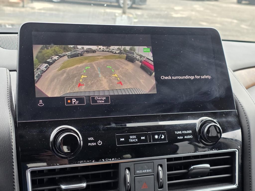 Used 2024 Nissan Armada SL w/ Captain's Chairs Package image 20