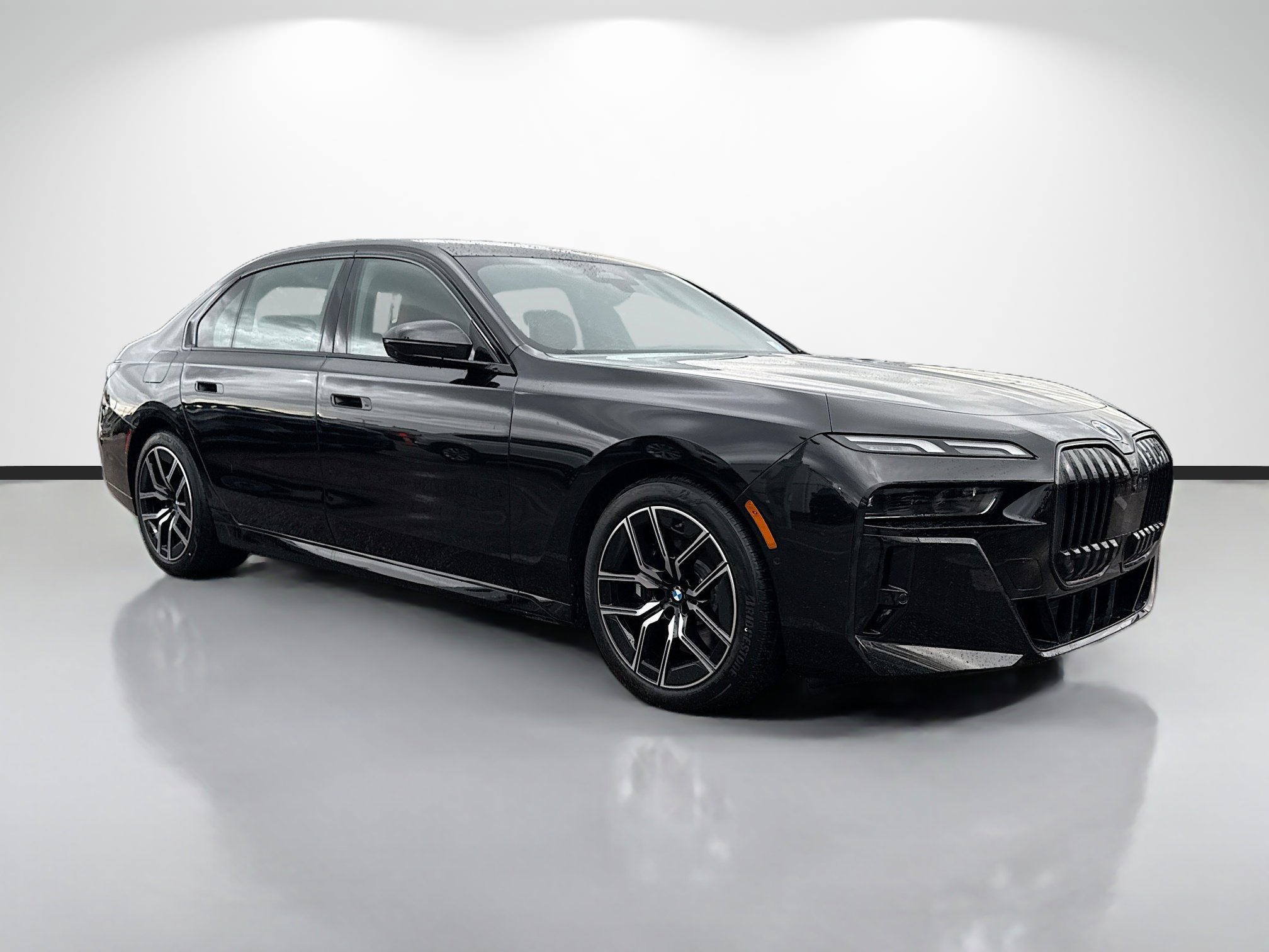 New 2026 BMW 740i xDrive w/ Premium Package image 1