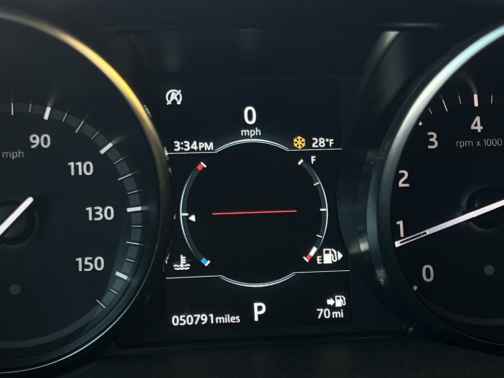 Used 2019 Land Rover Discovery Sport SE image 38