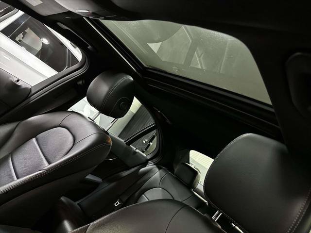 Used 2019 Mercedes-Benz C 300 4MATIC Sedan image 12
