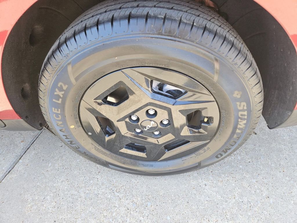 Used 2025 Kia Carnival image 25