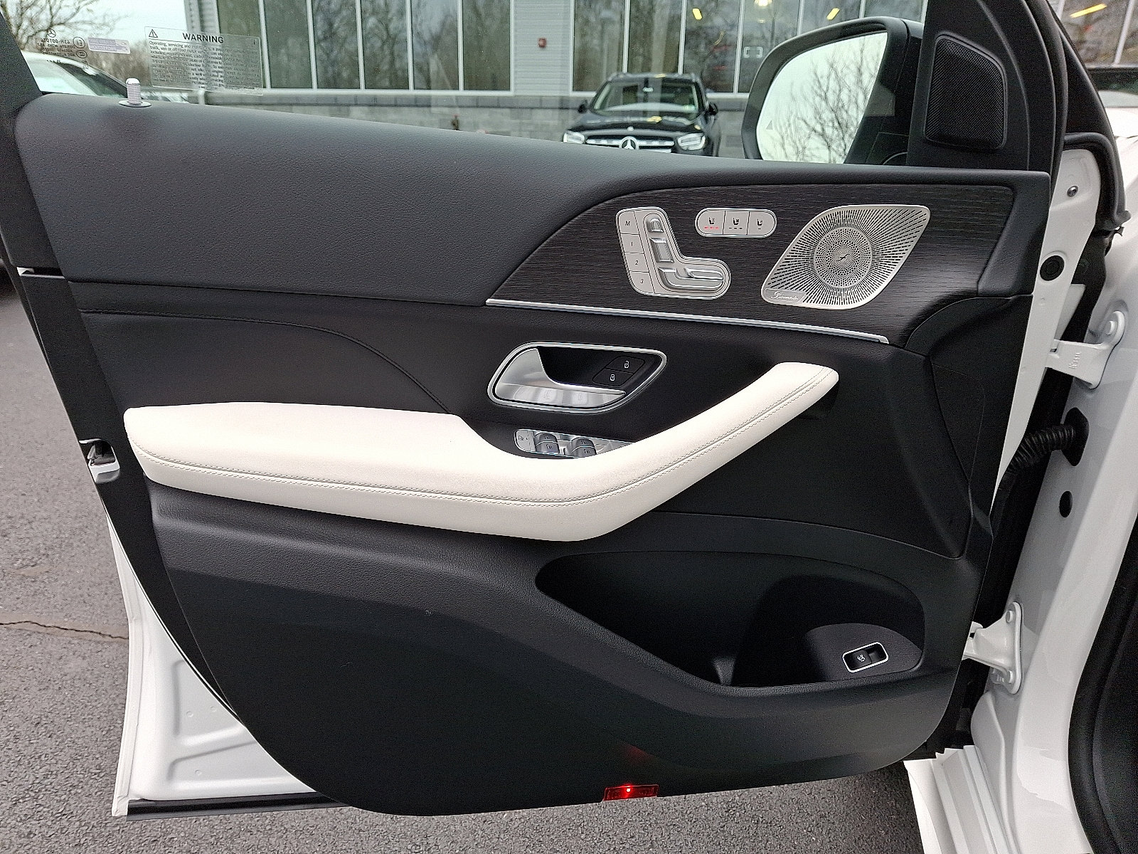 Used 2026 Mercedes-Benz GLE 450 4MATIC Coupe image 11