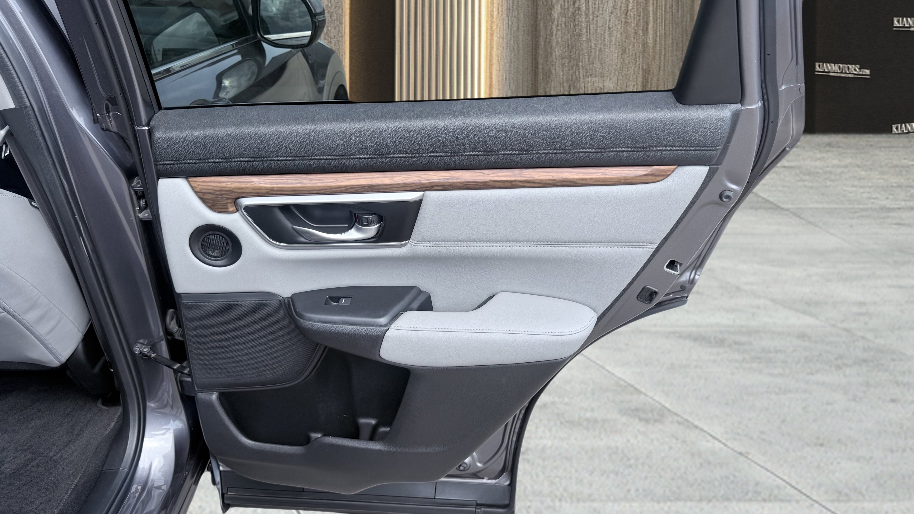 Used 2019 Honda CR-V EX-L image 32
